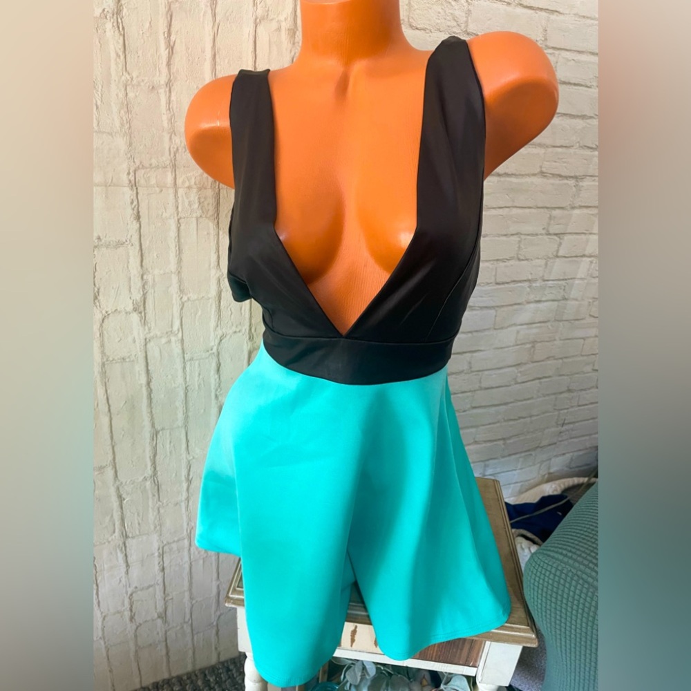 Women’s Best Cody Halter Mini Dress Mint/Black Sz M NWOT!
